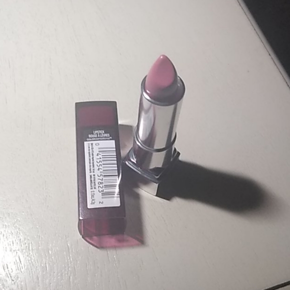 Three Maybelline lipstick - Picture 5 of 6